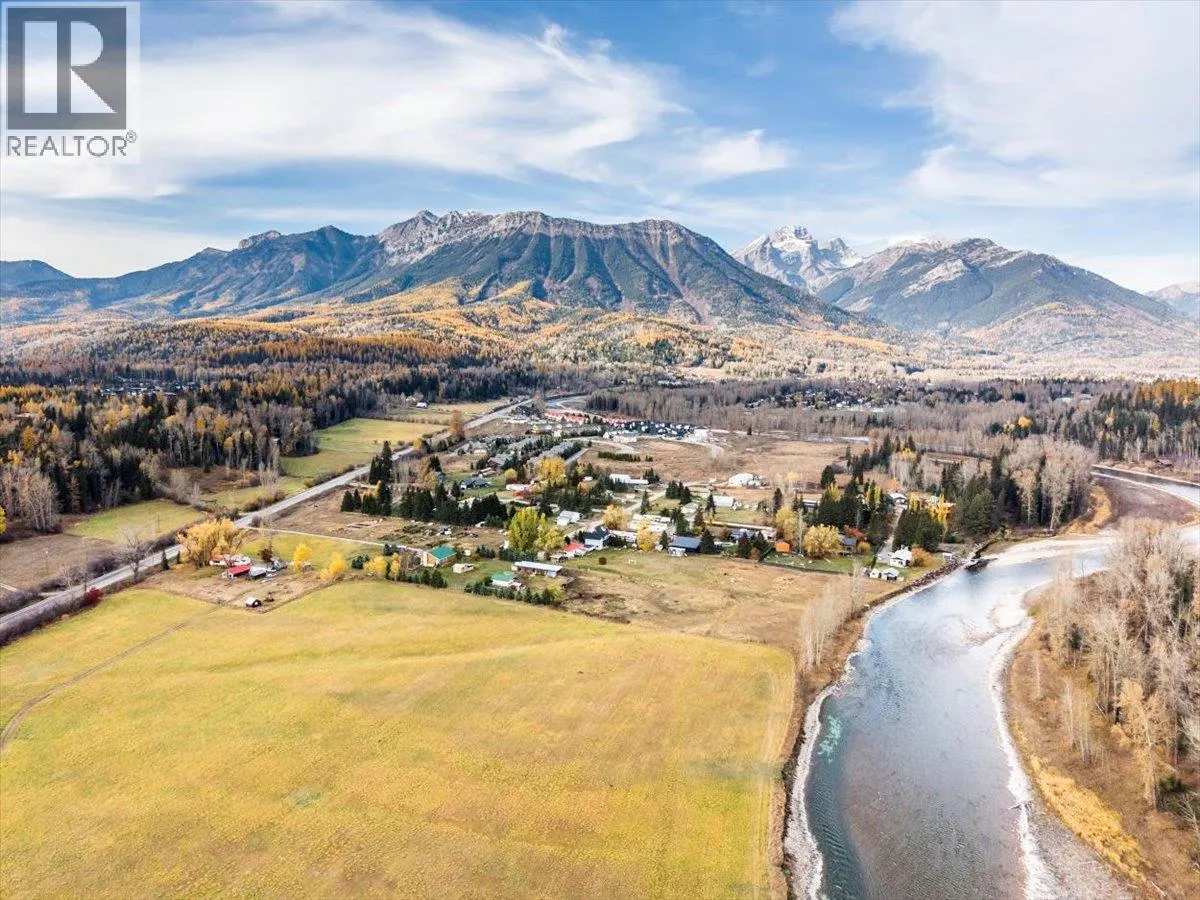 2370 Highway 3 Highway