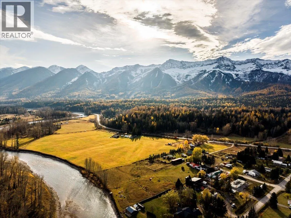 2370 Highway 3 Highway