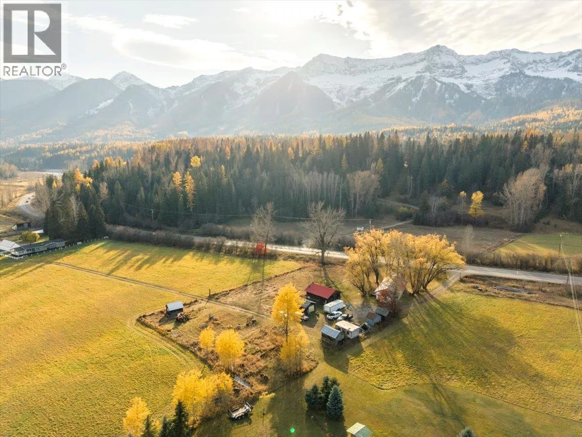 2370 Highway 3 Highway