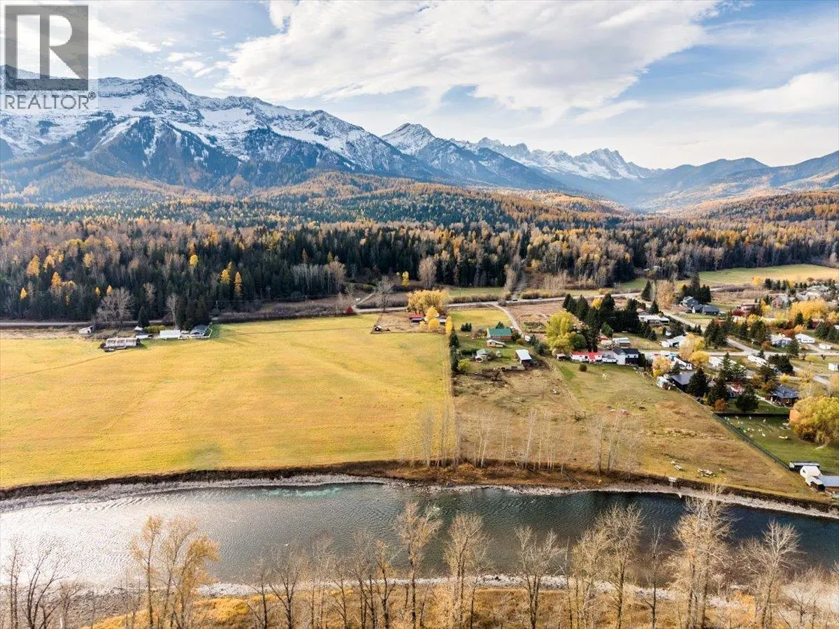 2370 Highway 3 Highway