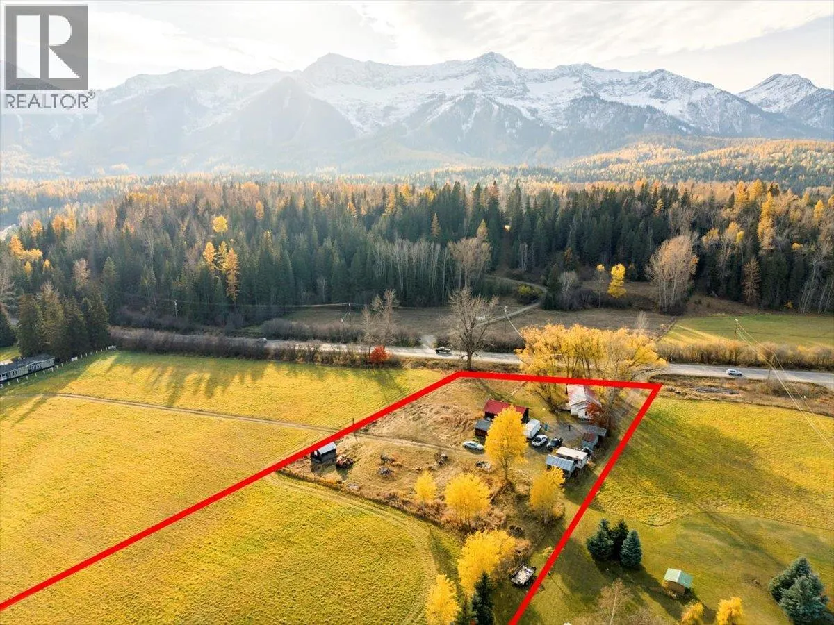 2370 Highway 3 Highway