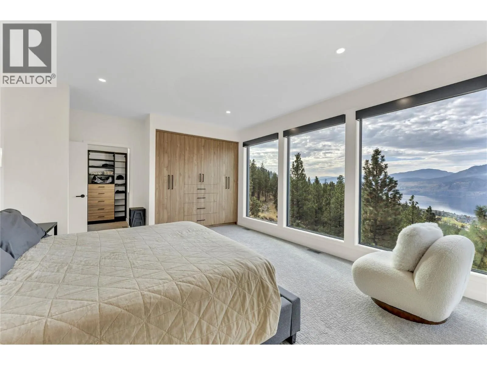 3331 Evergreen Drive Unit# 117