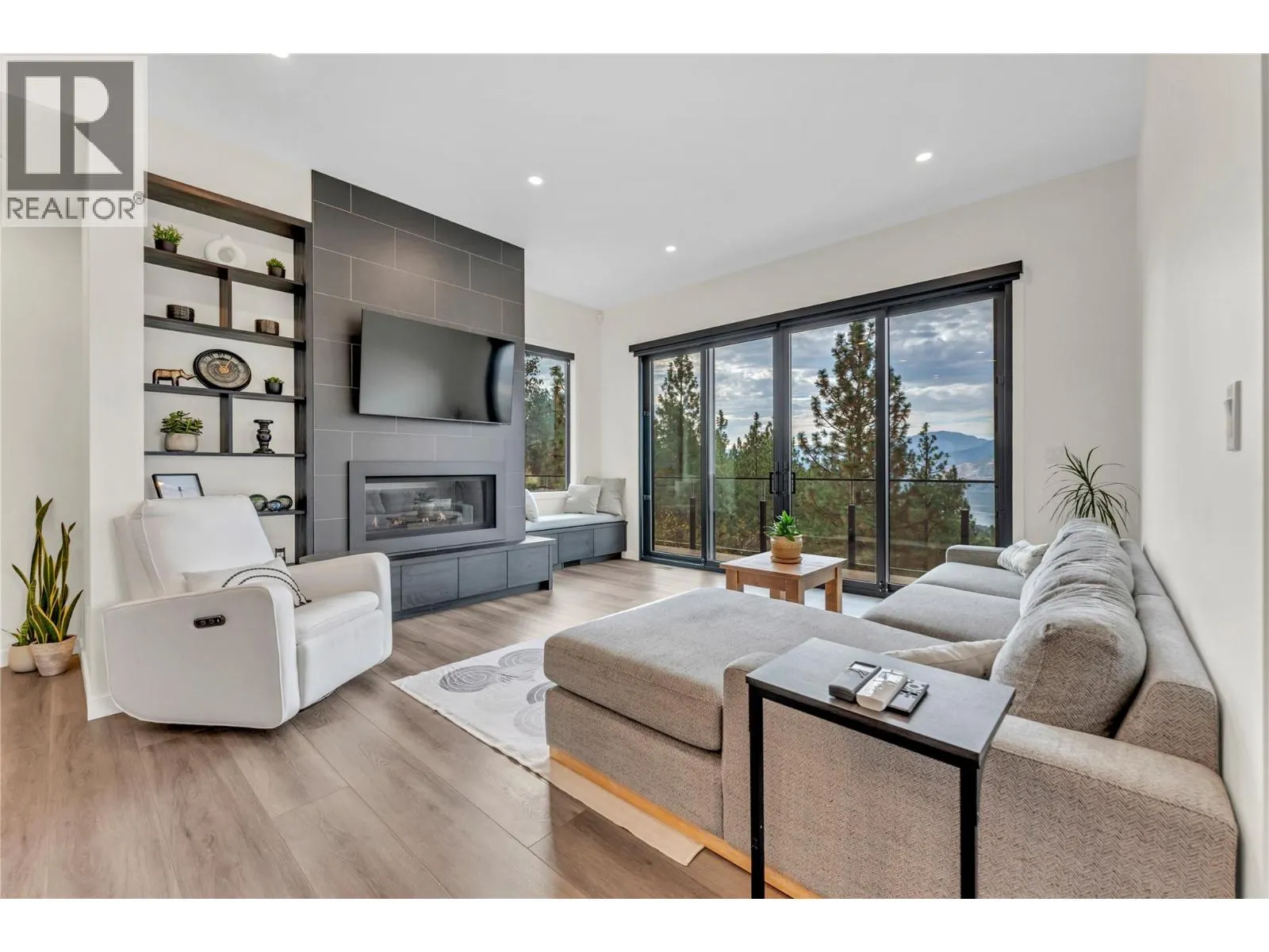 3331 Evergreen Drive Unit# 117