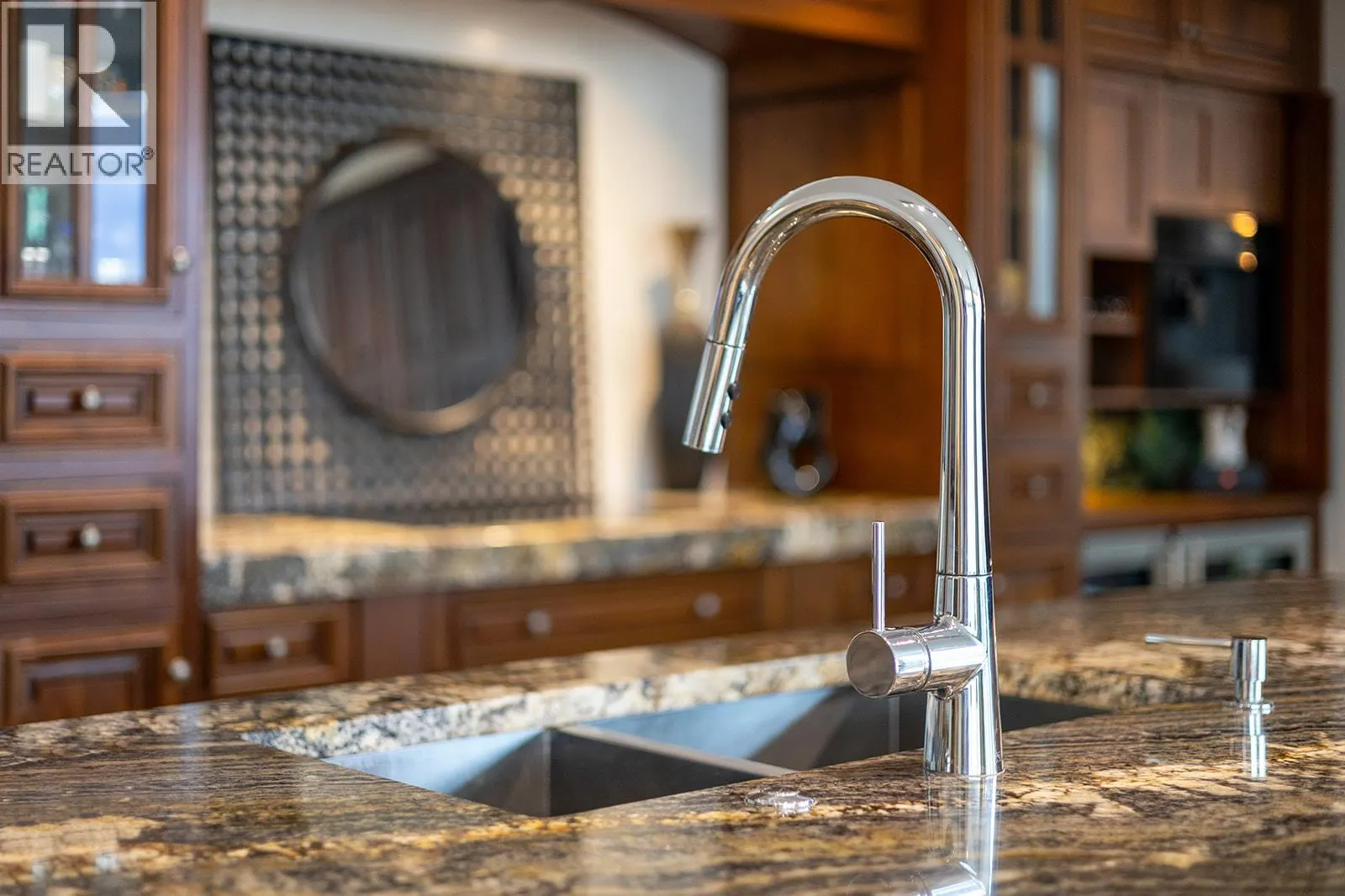 1152 Sunset Drive Unit# 1702