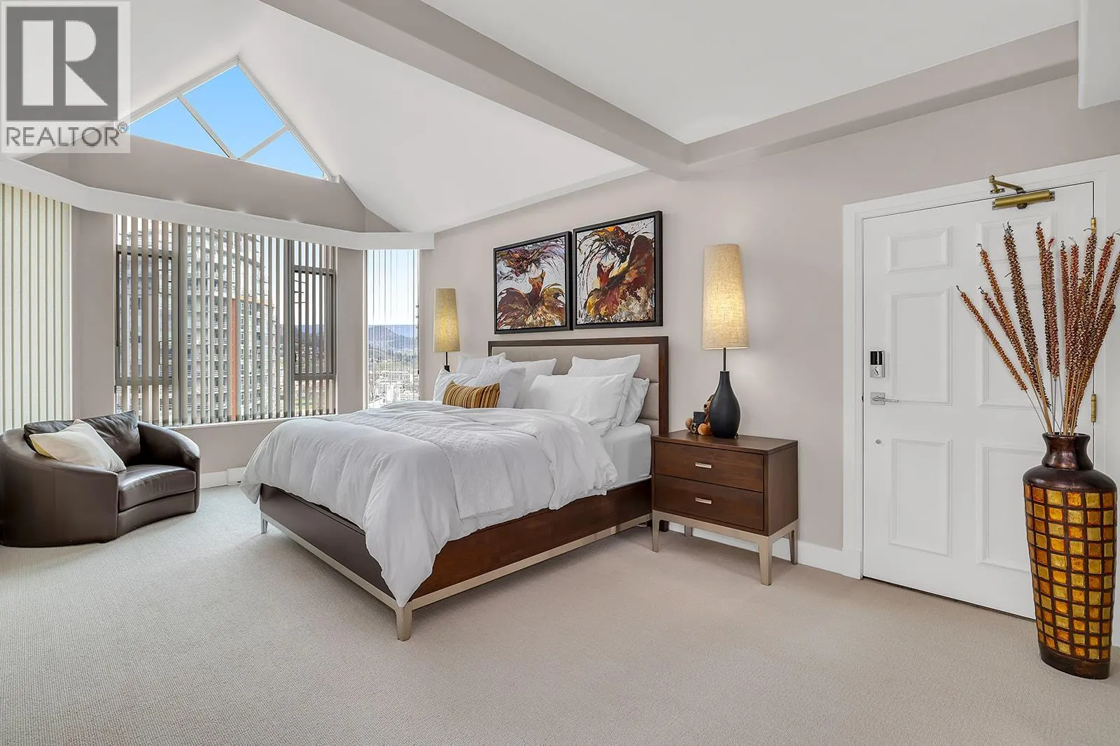 1152 Sunset Drive Unit# 1702