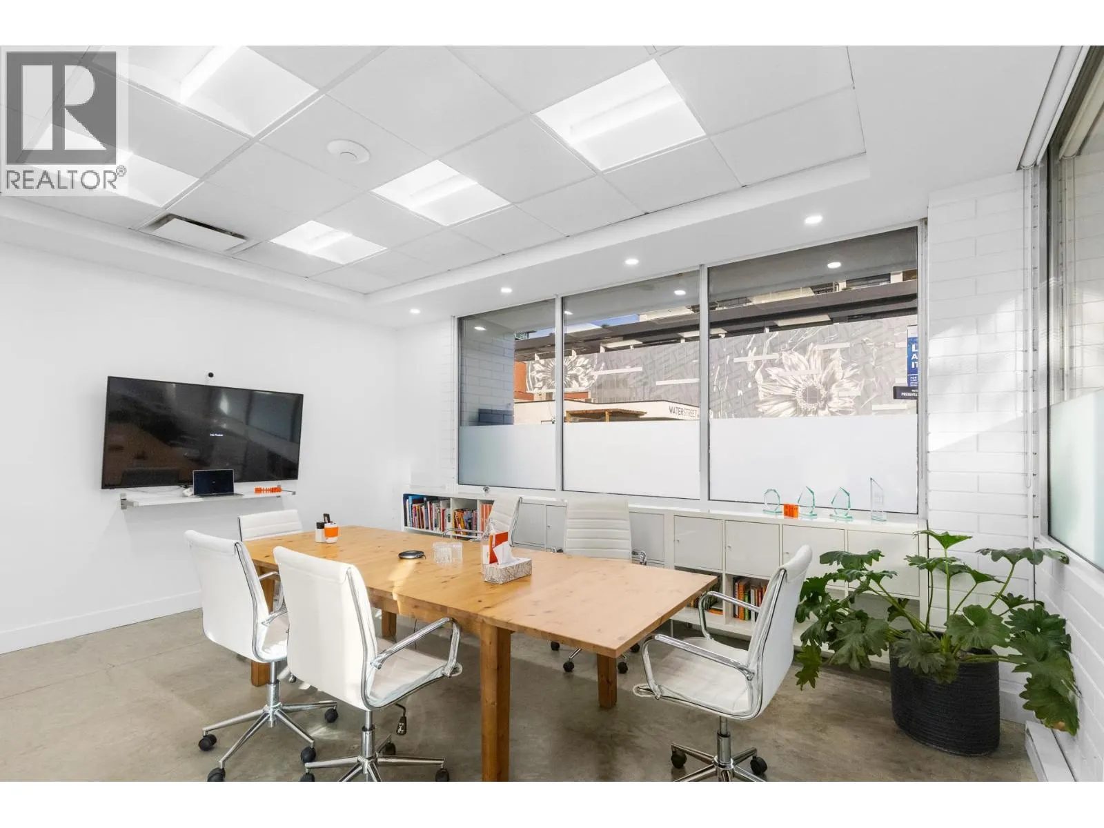 1690 Water Street Unit# 115