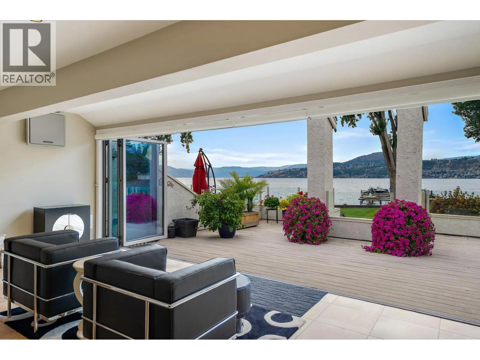 2900 Abbott Street Unit# 208