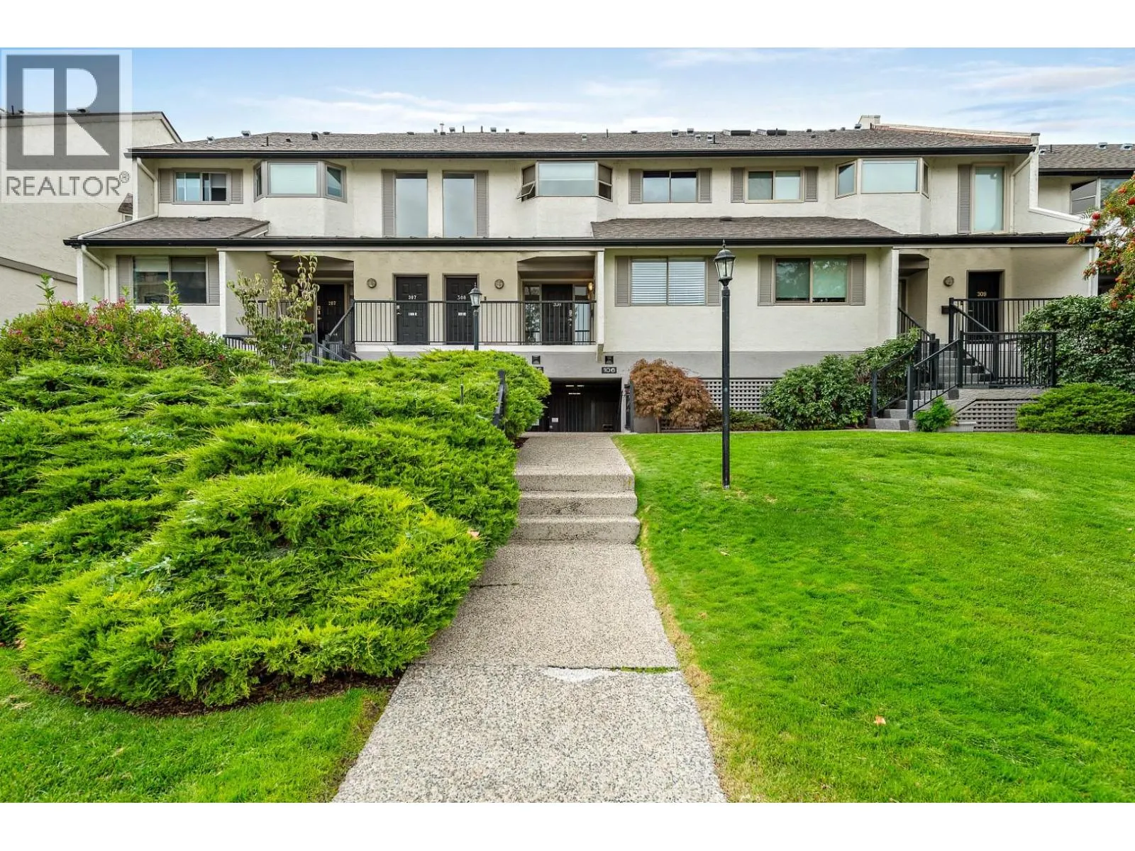 2900 Abbott Street Unit# 208