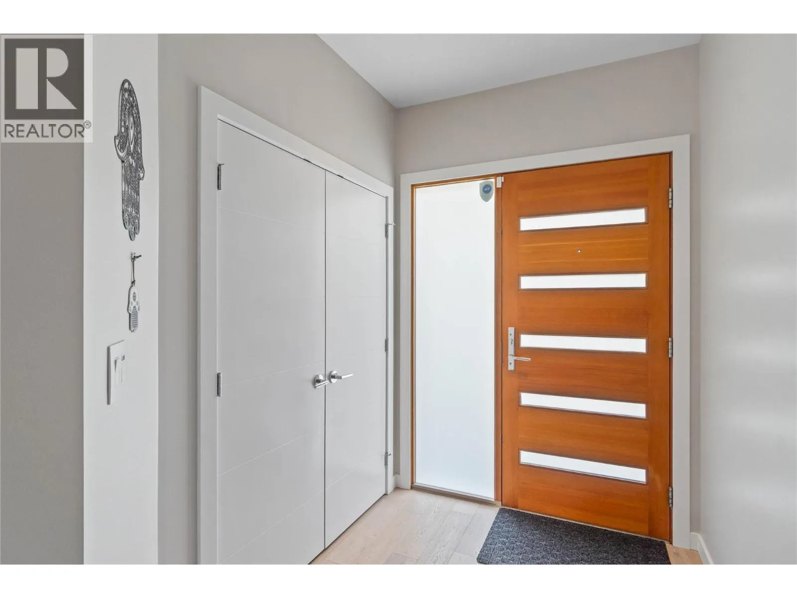 1395 PRAIRIE ROSE Drive Unit# 15