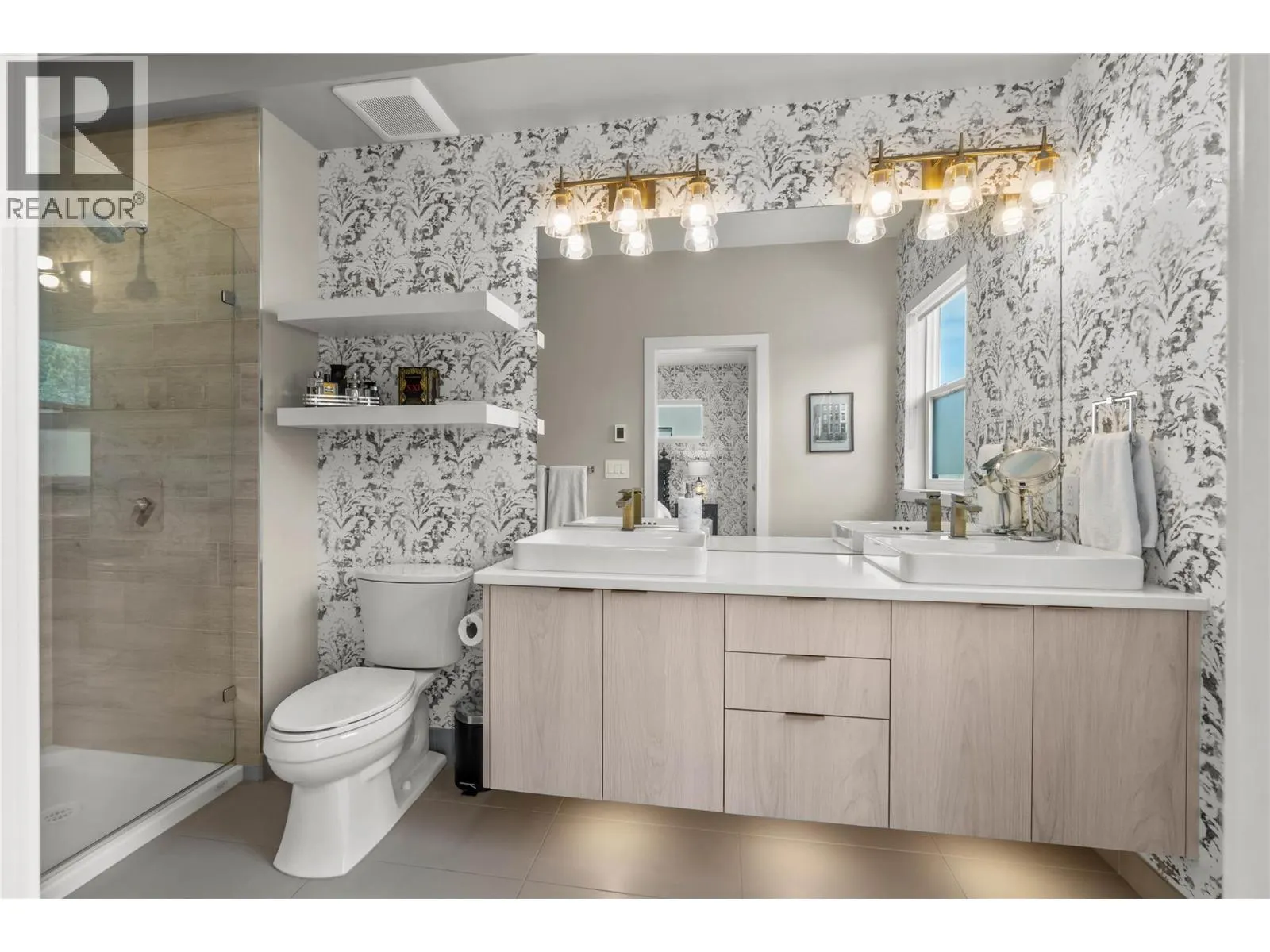 1395 PRAIRIE ROSE Drive Unit# 15