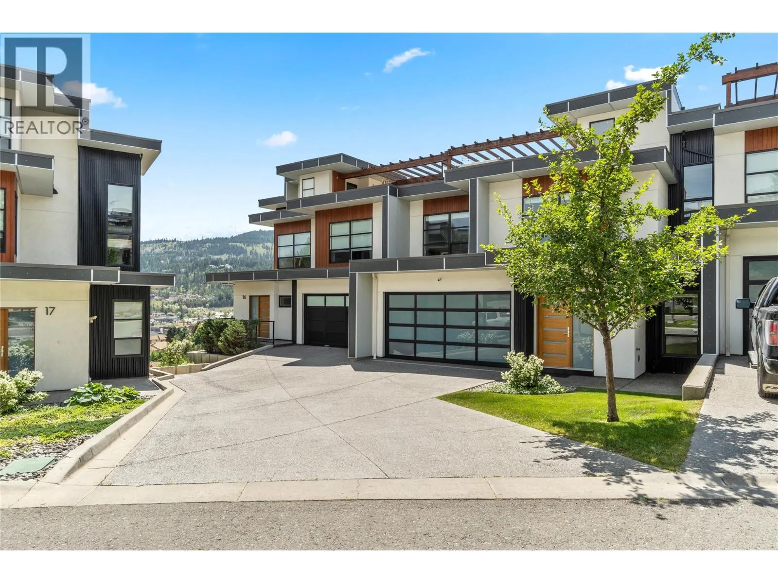 1395 PRAIRIE ROSE Drive Unit# 15