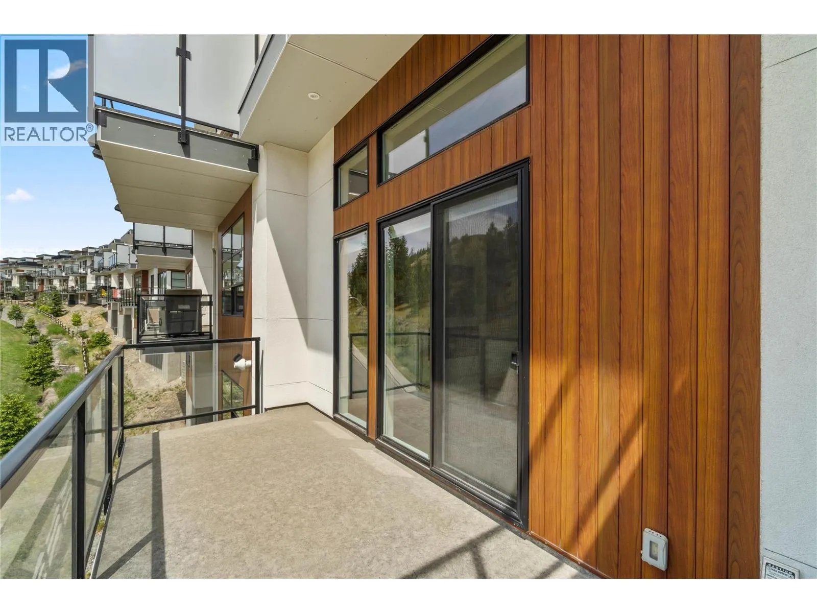 1395 PRAIRIE ROSE Drive Unit# 15