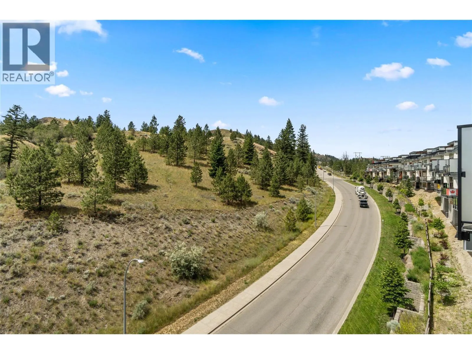 1395 PRAIRIE ROSE Drive Unit# 15