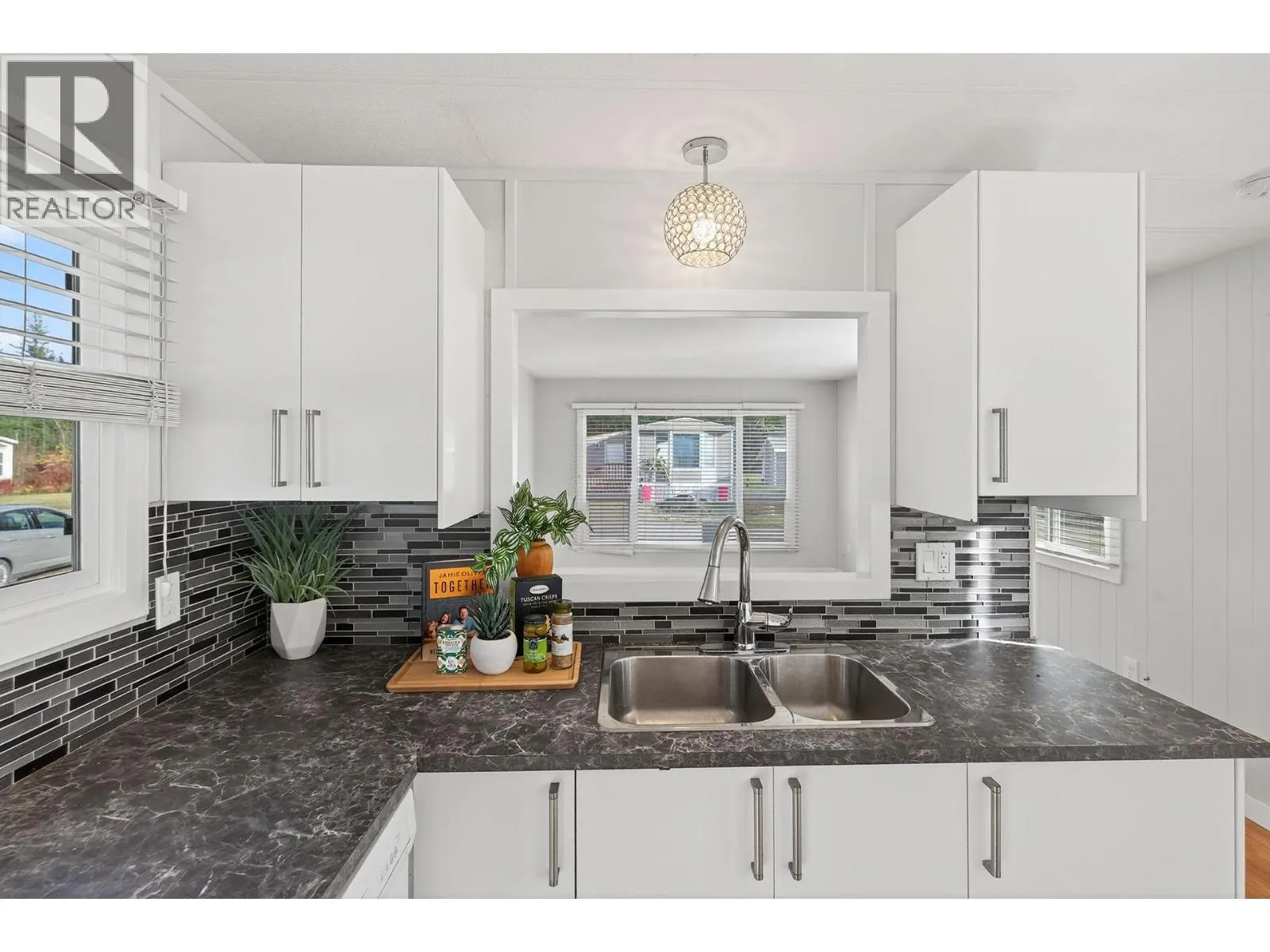 121 Ferry Road Unit# 12