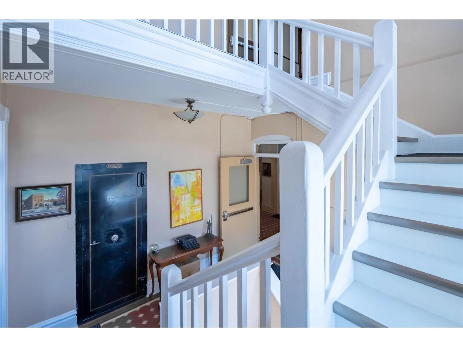 2004 Columbia Avenue