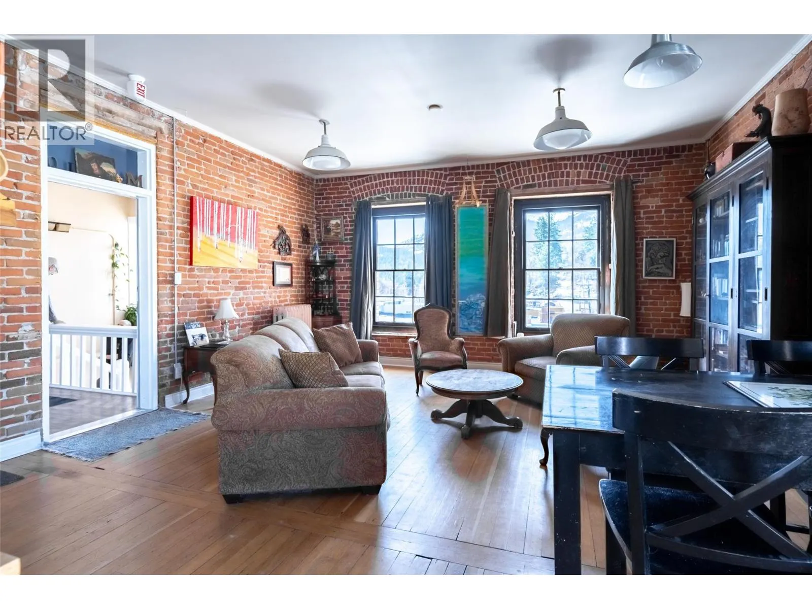 2004 Columbia Avenue