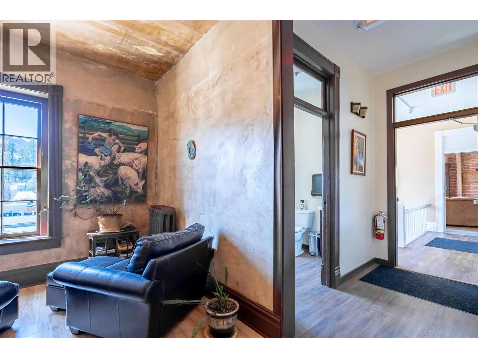 2004 Columbia Avenue