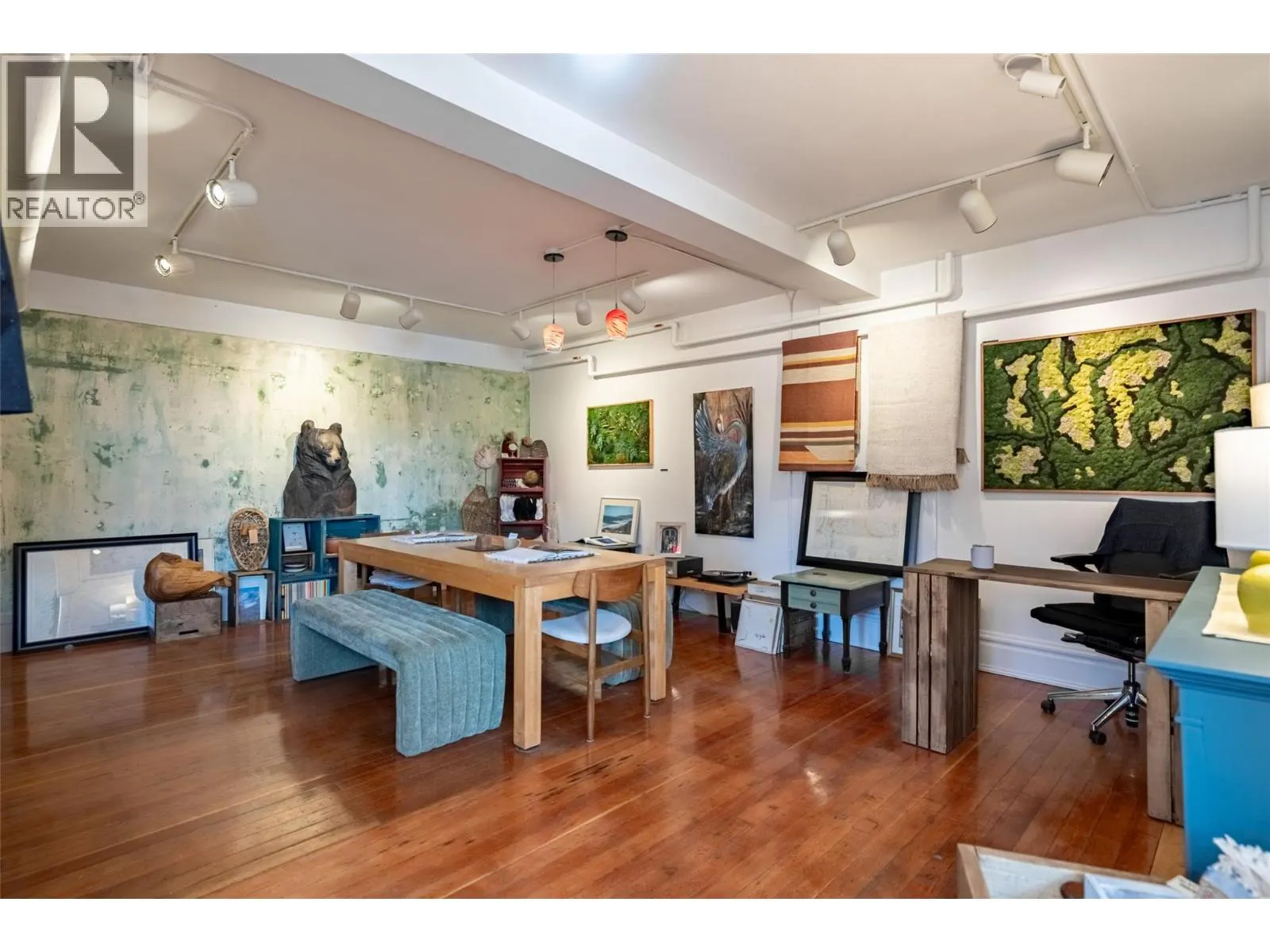 2004 Columbia Avenue