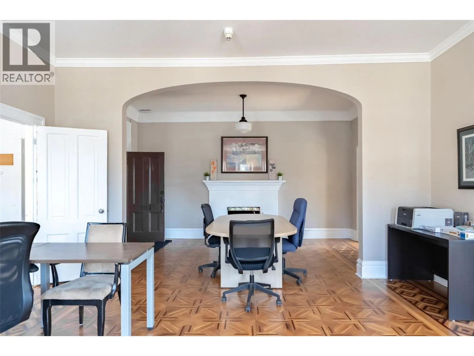 2004 Columbia Avenue