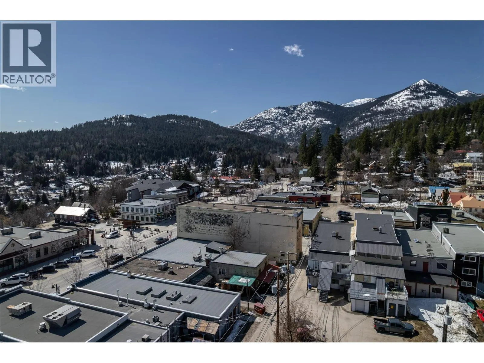 2004 Columbia Avenue