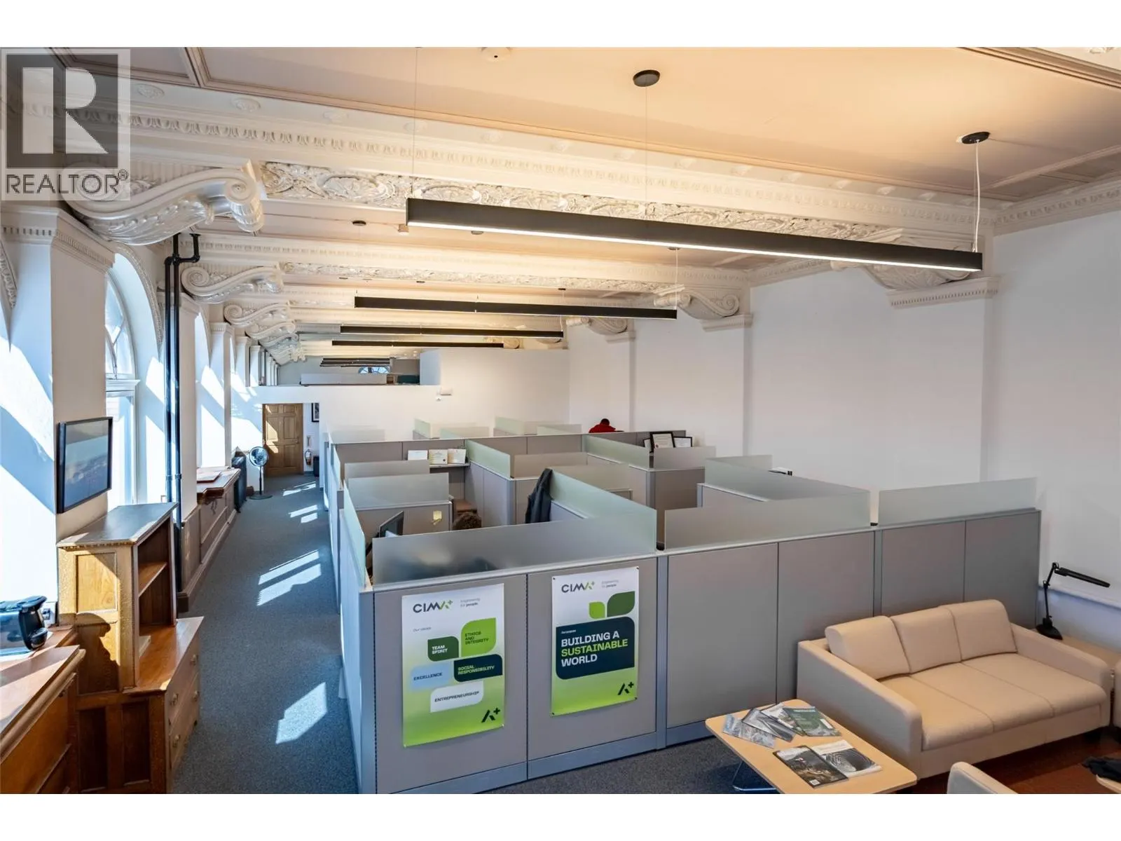 2004 Columbia Avenue