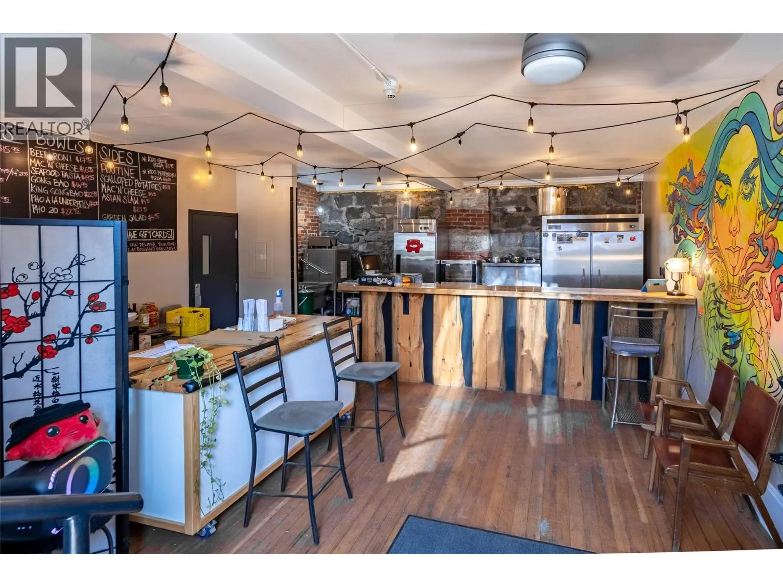 2004 Columbia Avenue