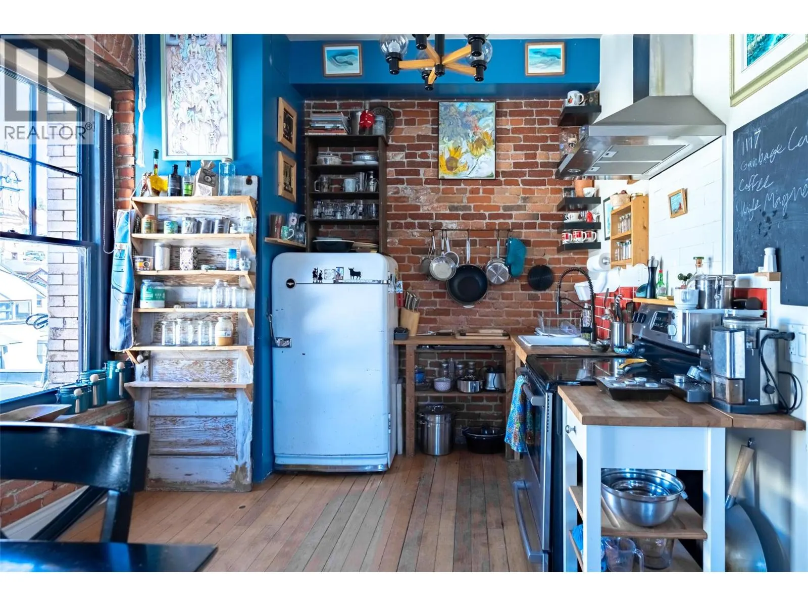 2004 Columbia Avenue