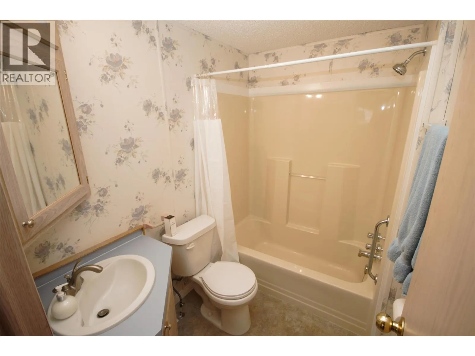 8598 Hwy 97 Unit# 33