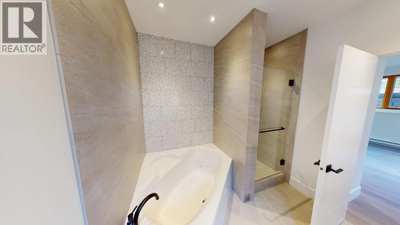 7291 PROSPECTOR Avenue Unit# 401