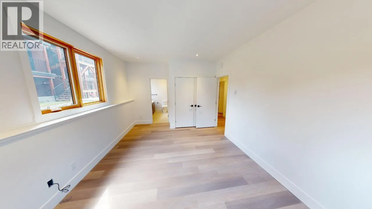 7291 PROSPECTOR Avenue Unit# 401