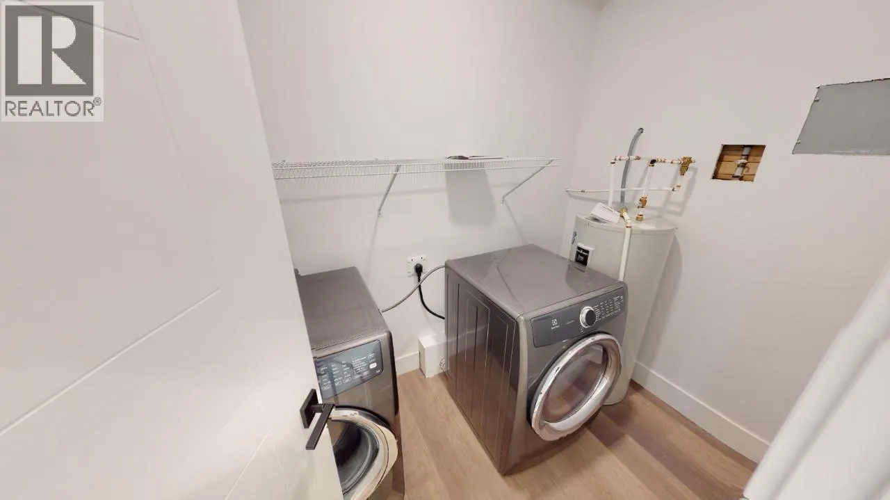 7291 PROSPECTOR Avenue Unit# 401