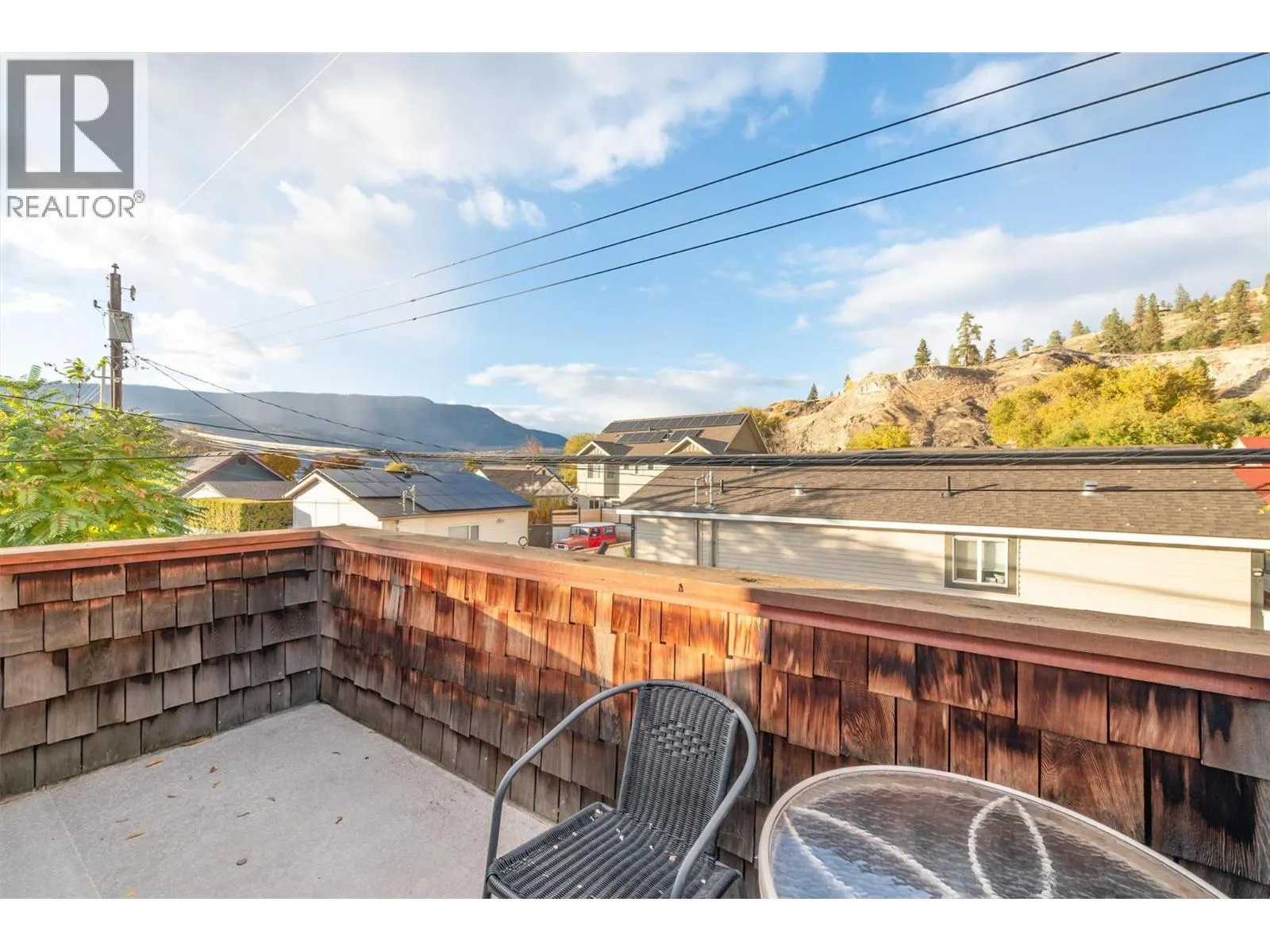 558-560 Cambridge Avenue