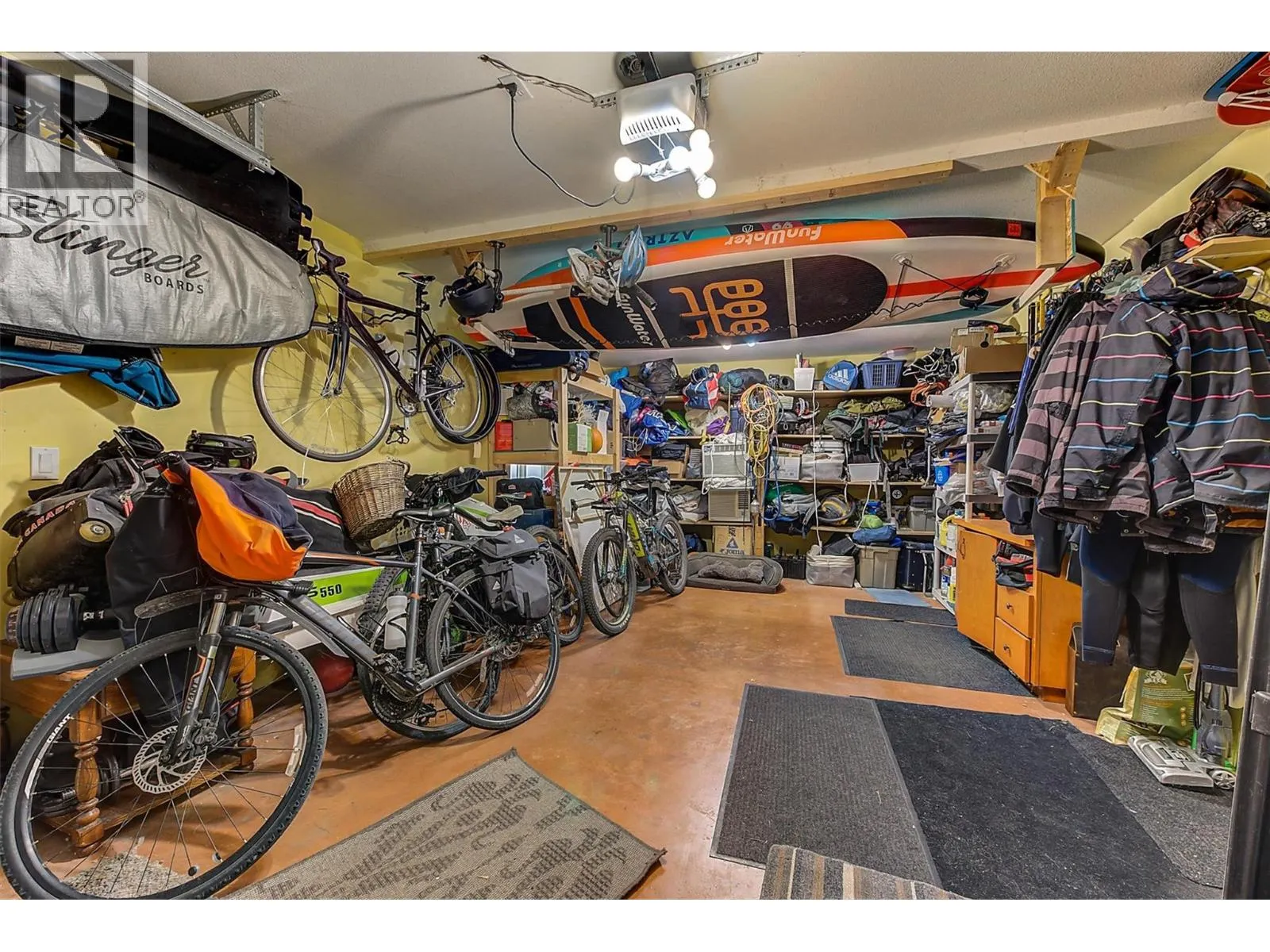 558-560 Cambridge Avenue