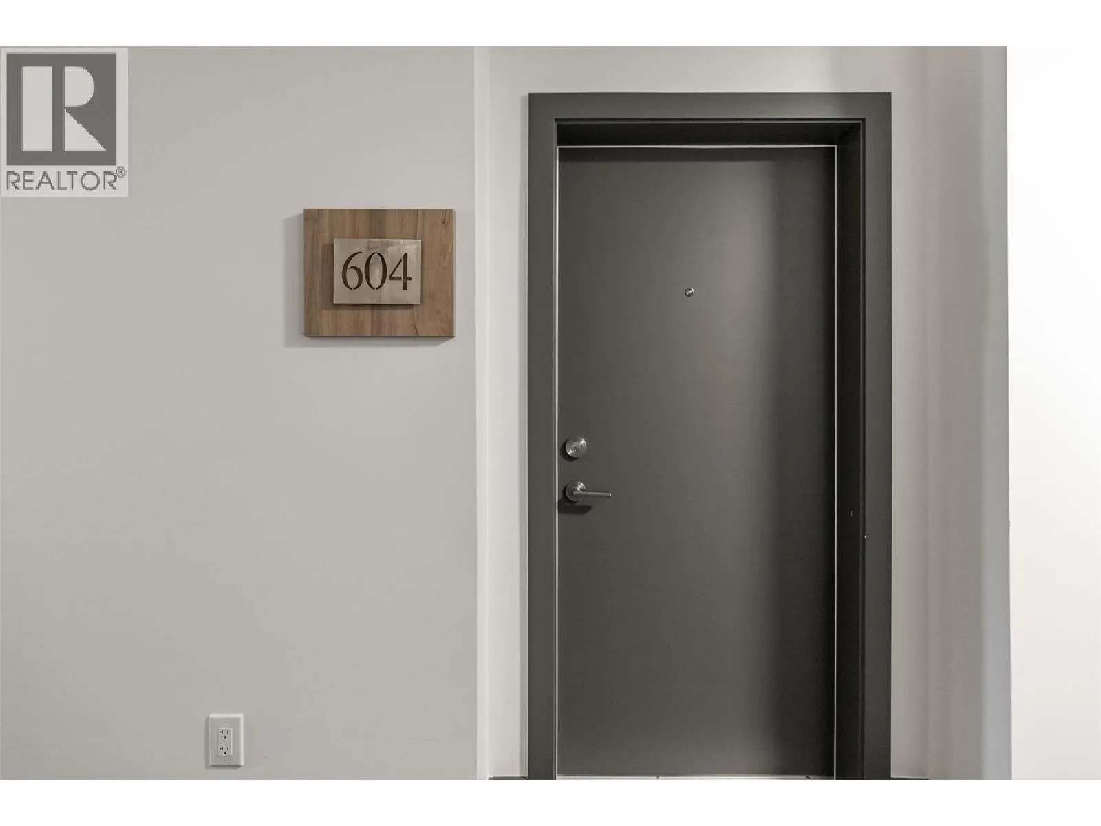 2760 Olalla Road Unit# 604