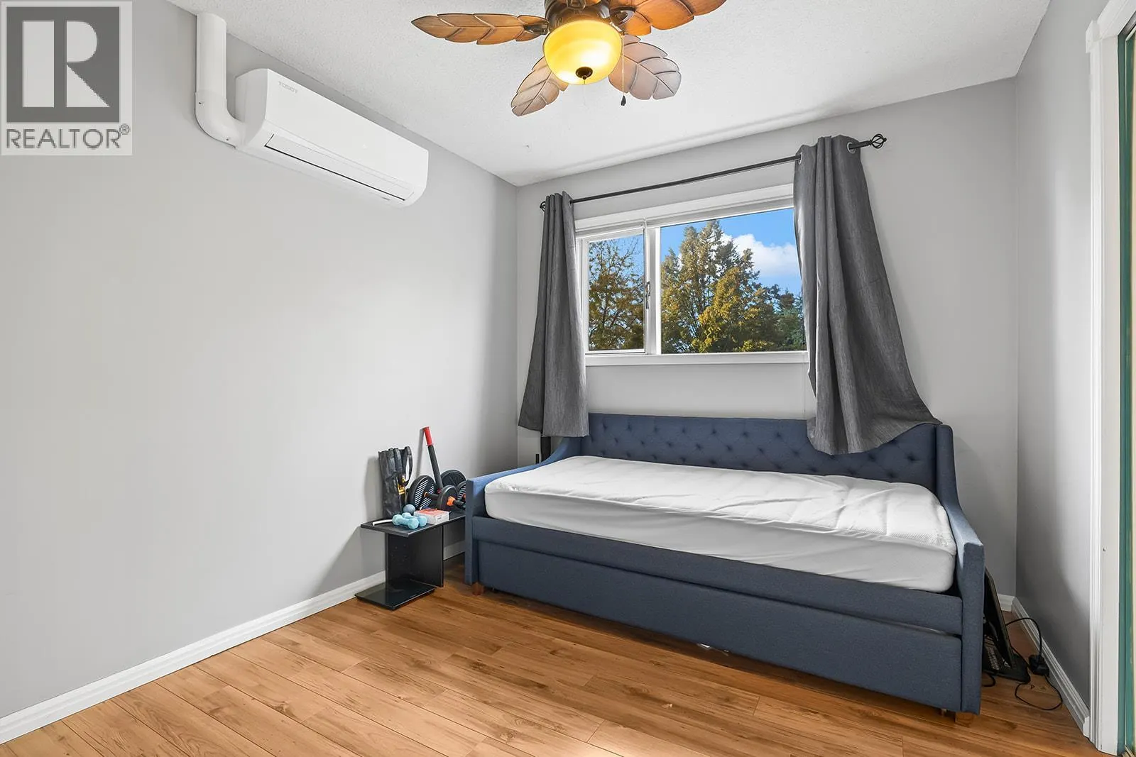 875 Coronado Crescent