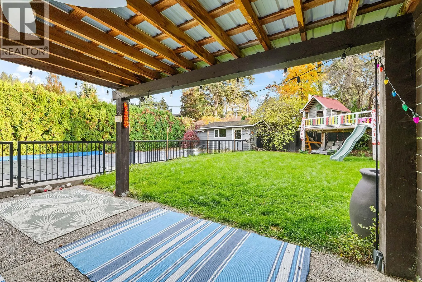 875 Coronado Crescent