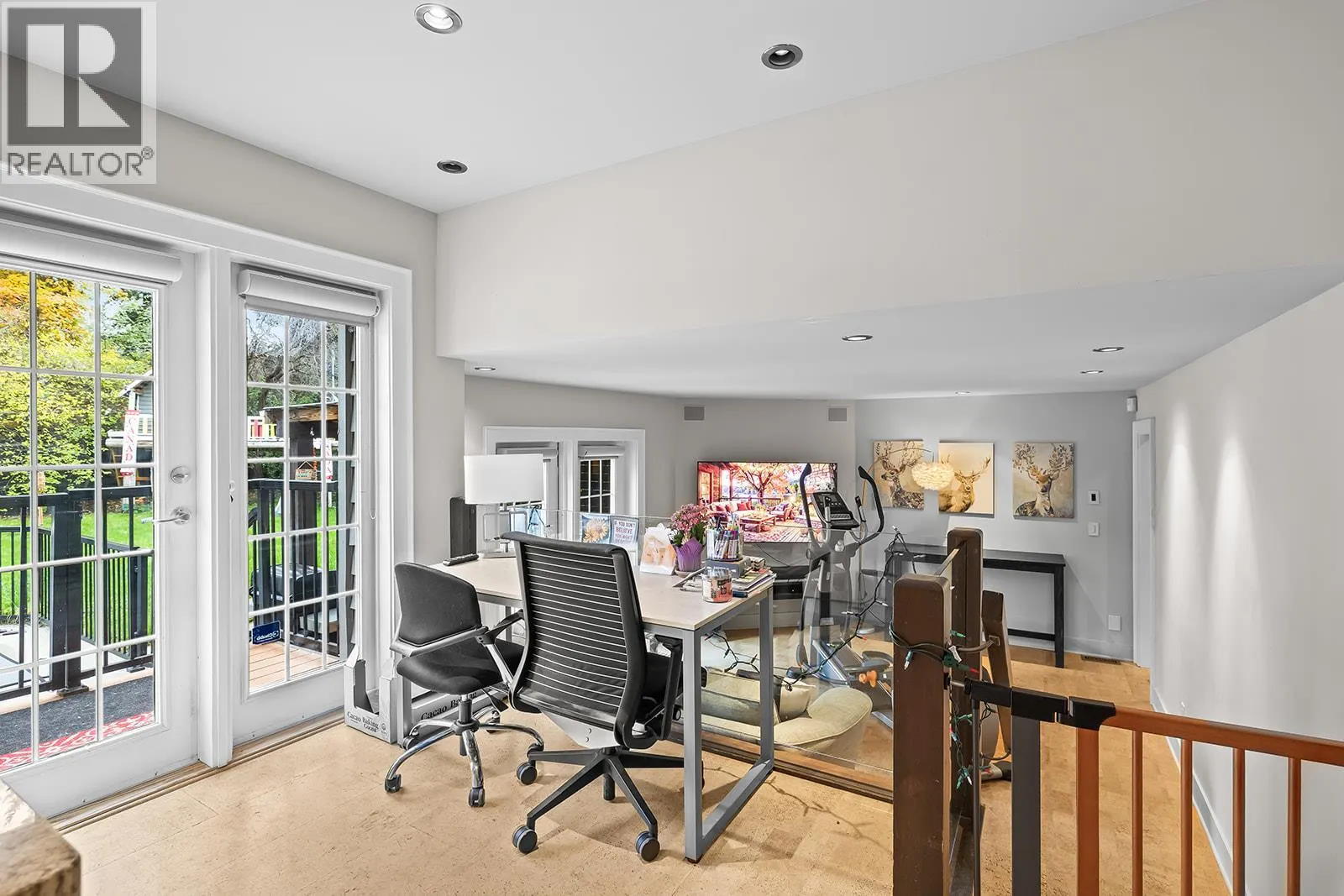 875 Coronado Crescent