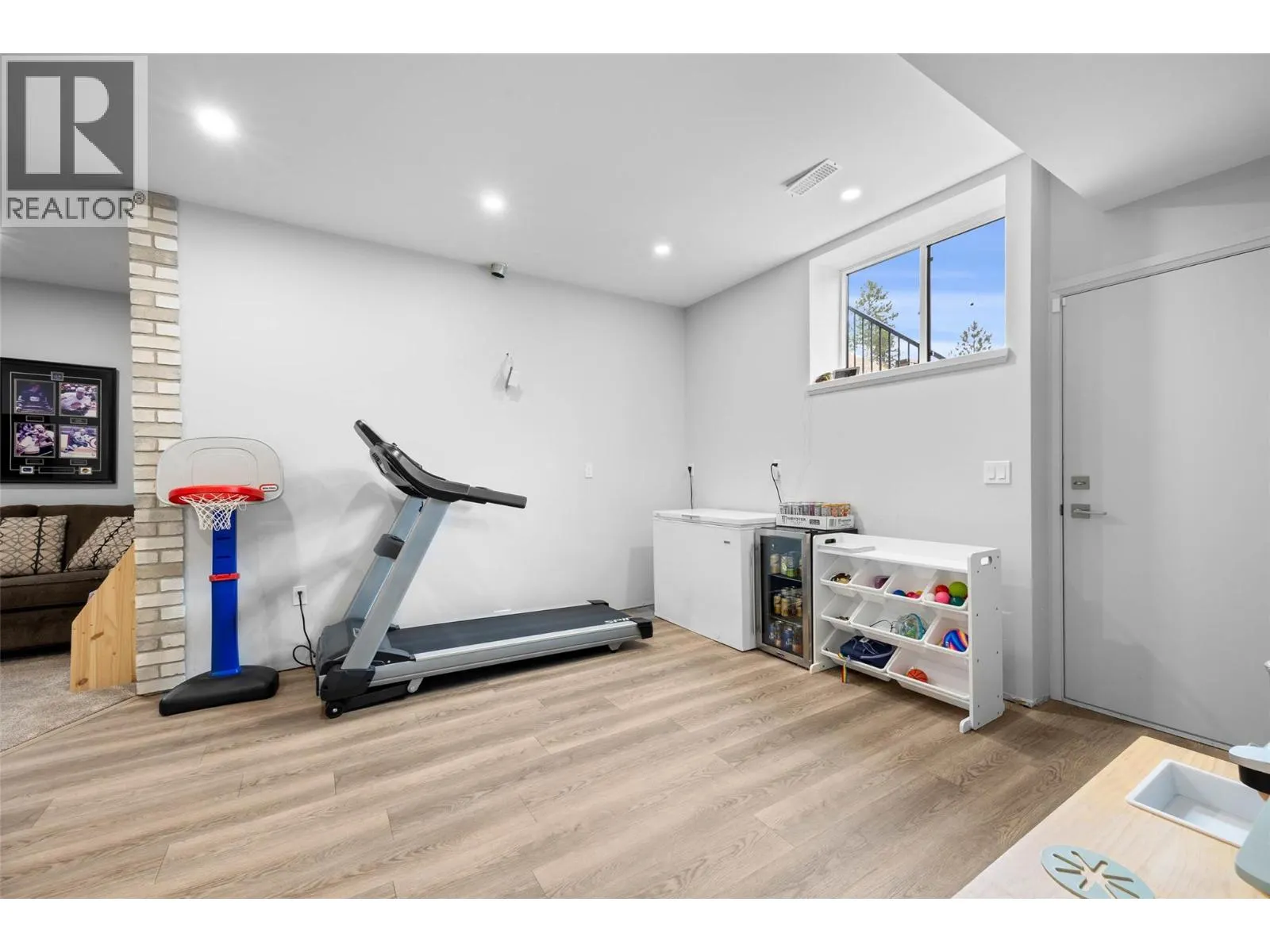 2085 GALORE Crescent