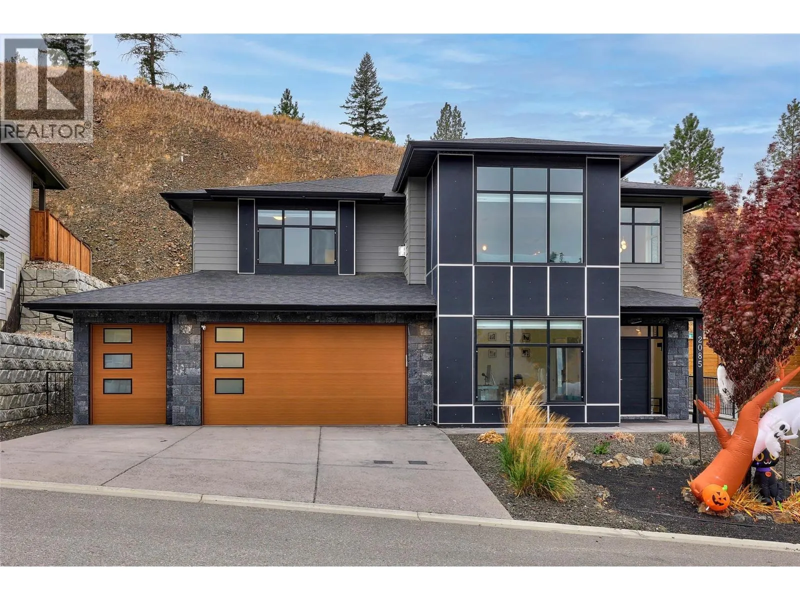 2085 GALORE Crescent