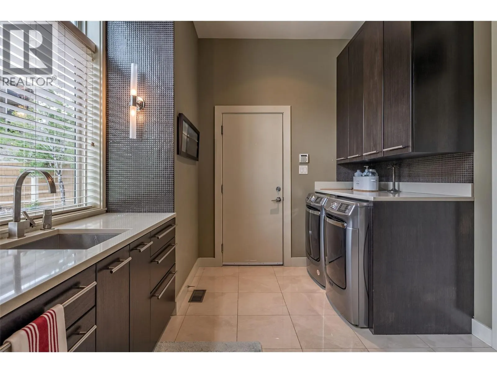 1117 Mt Fosthall Drive Unit# 10