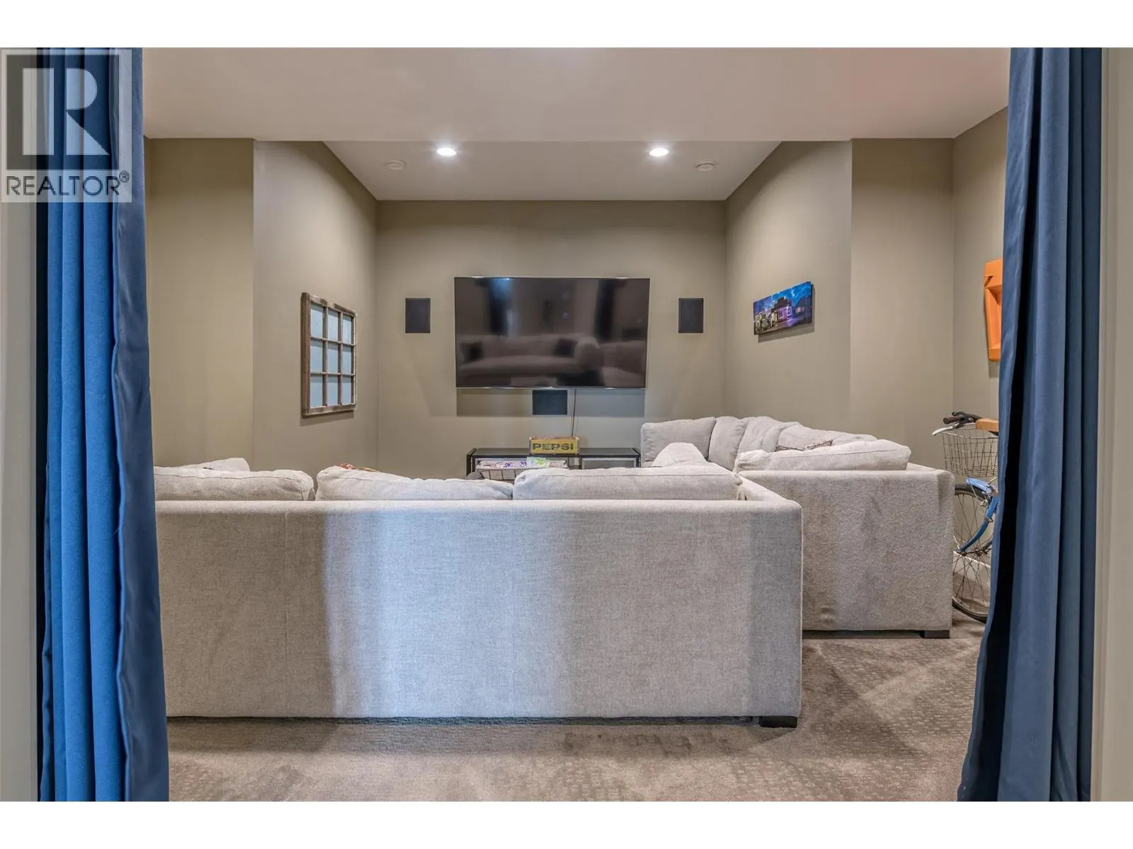 1117 Mt Fosthall Drive Unit# 10