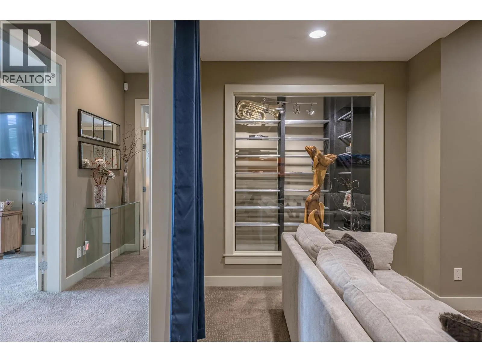 1117 Mt Fosthall Drive Unit# 10