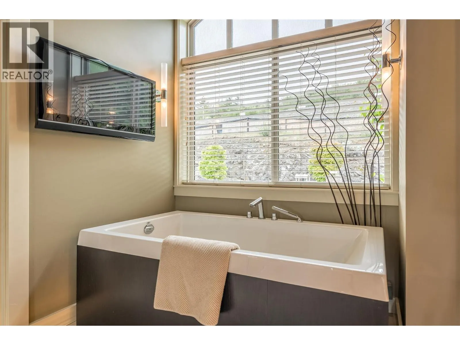 1117 Mt Fosthall Drive Unit# 10