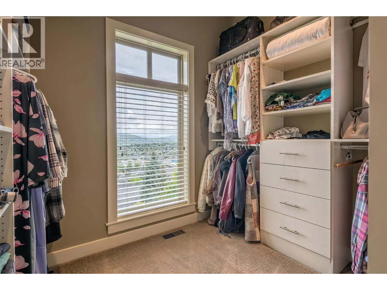 1117 Mt Fosthall Drive Unit# 10