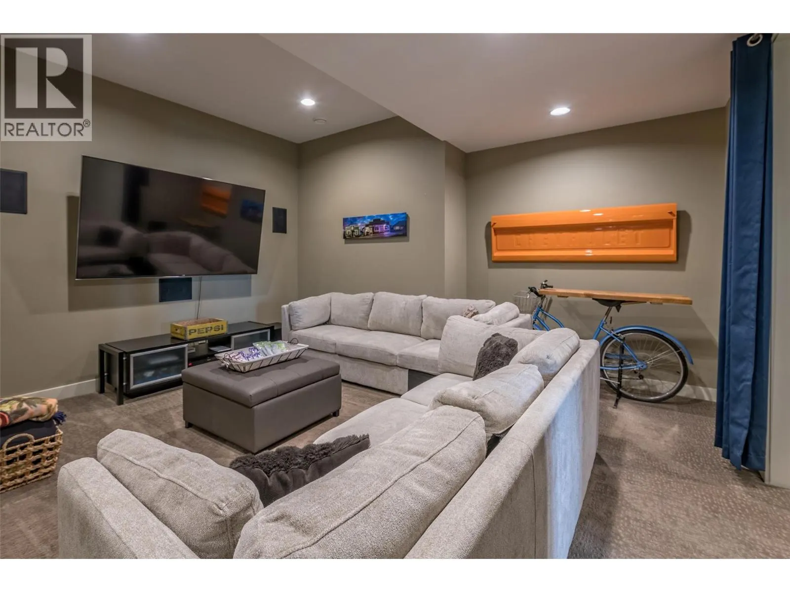 1117 Mt Fosthall Drive Unit# 10