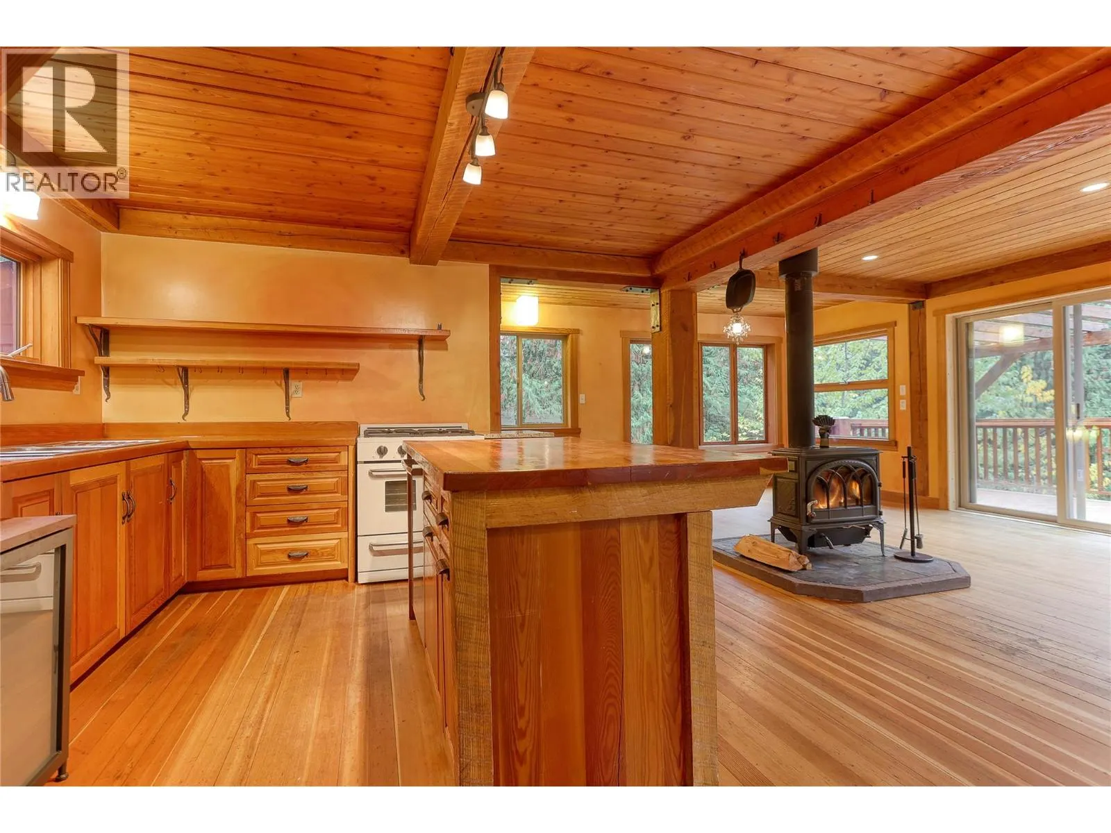 2565 SHOREACRES-GOOSE CREEK Road