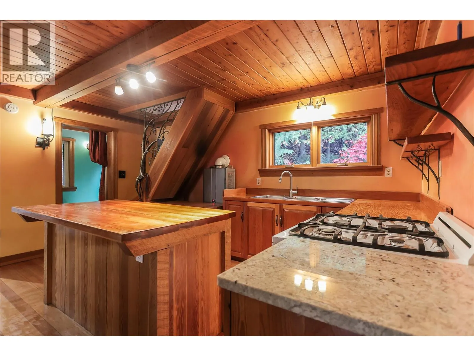 2565 SHOREACRES-GOOSE CREEK Road