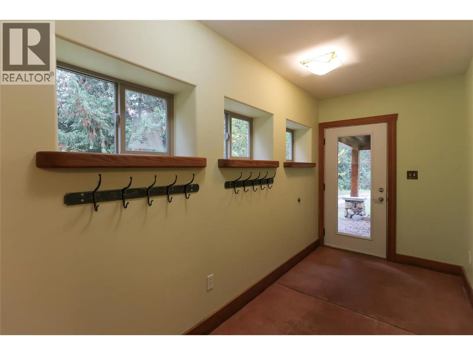 2565 SHOREACRES-GOOSE CREEK Road