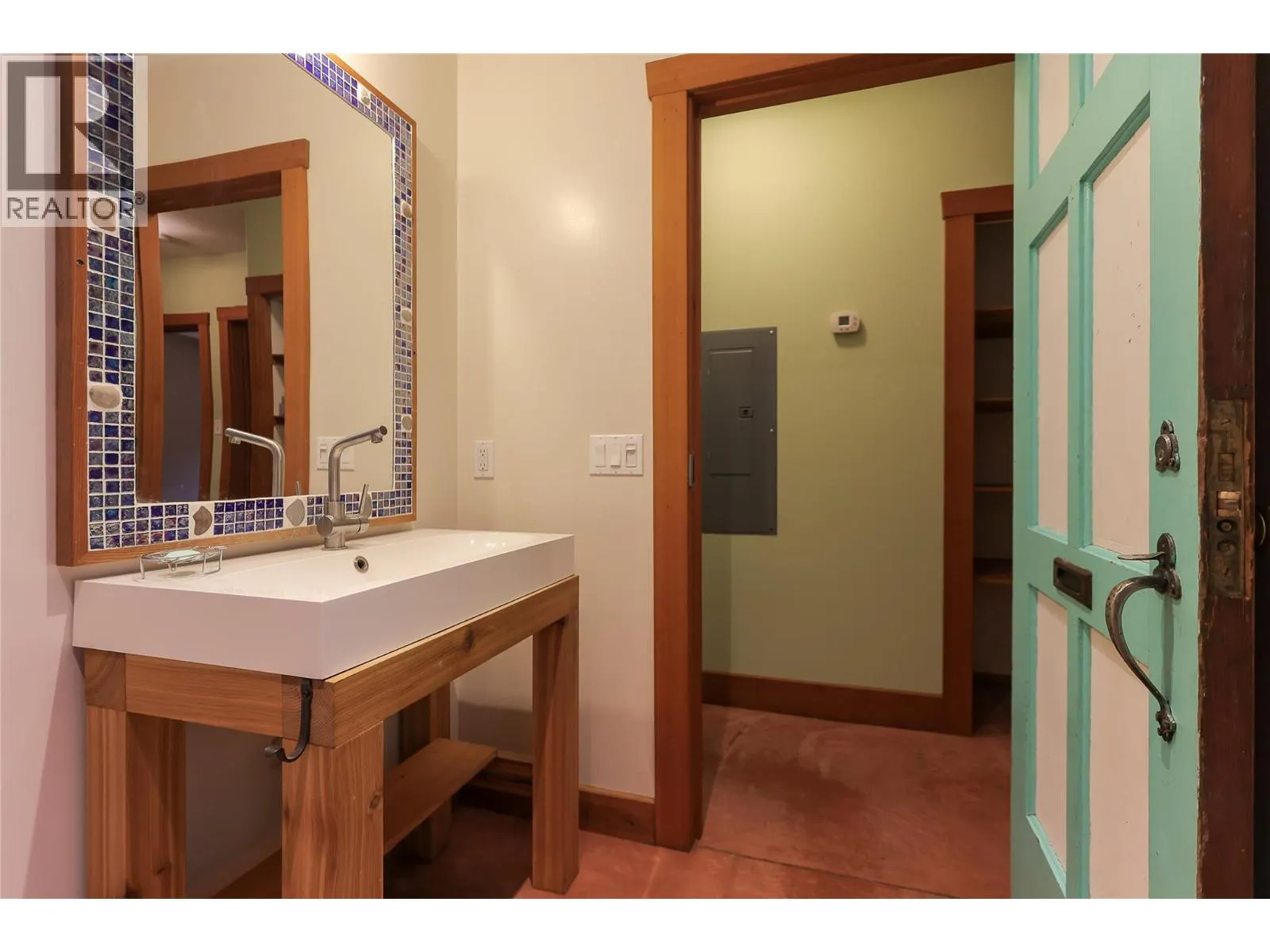 2565 SHOREACRES-GOOSE CREEK Road