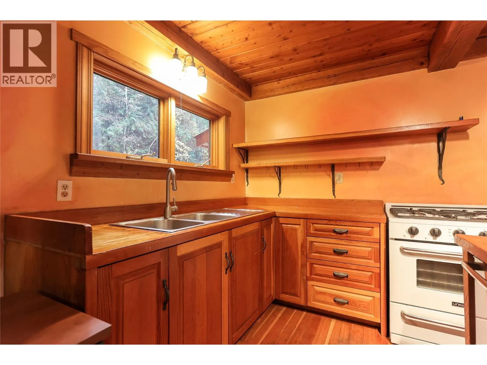 2565 SHOREACRES-GOOSE CREEK Road